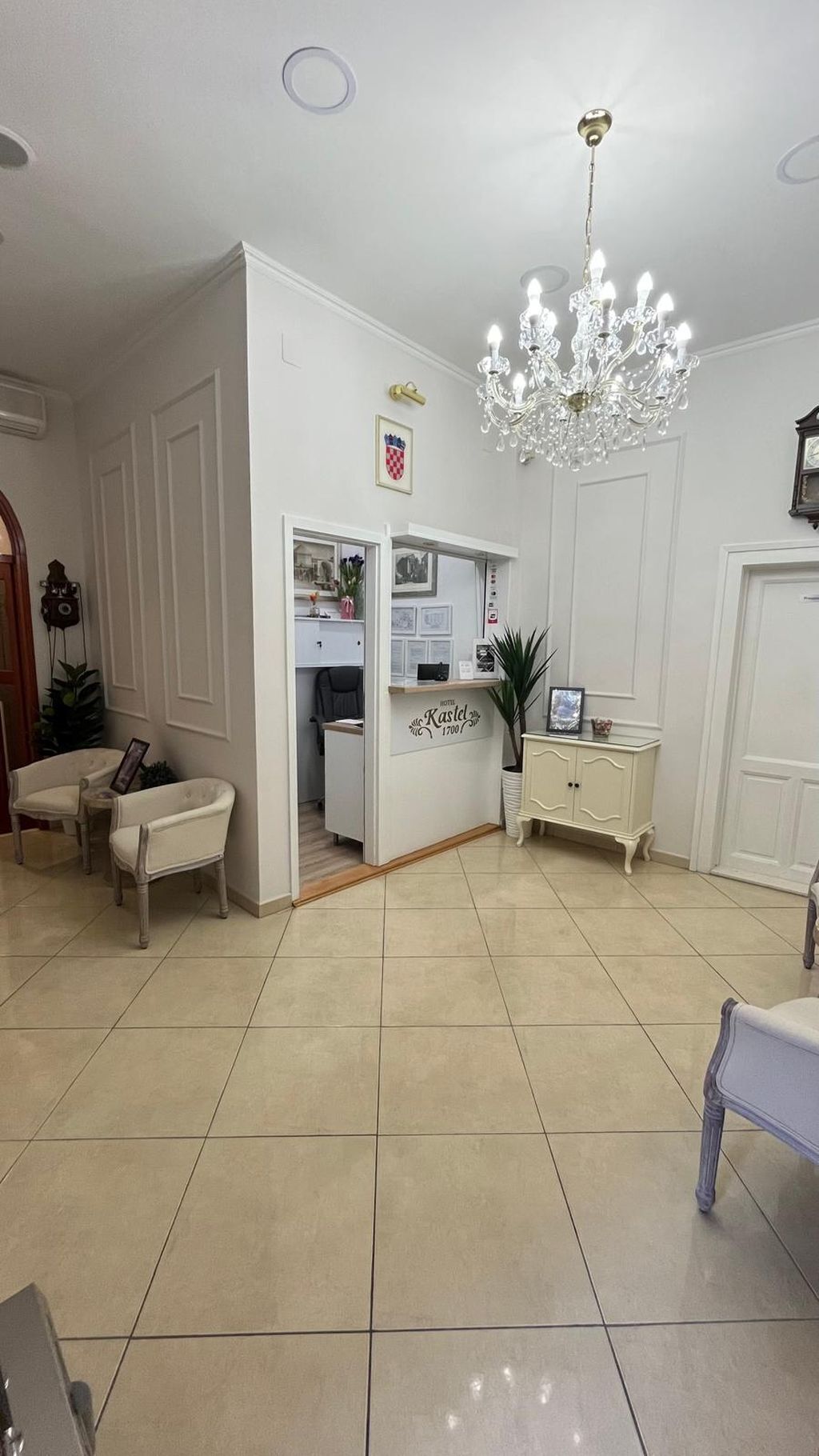 Hotel Kastel 1700