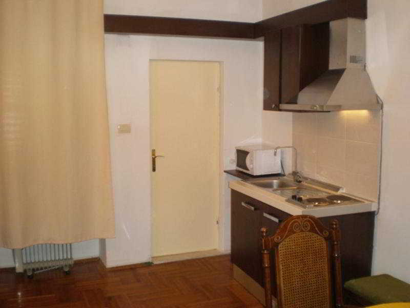 Bozinovic Apartments