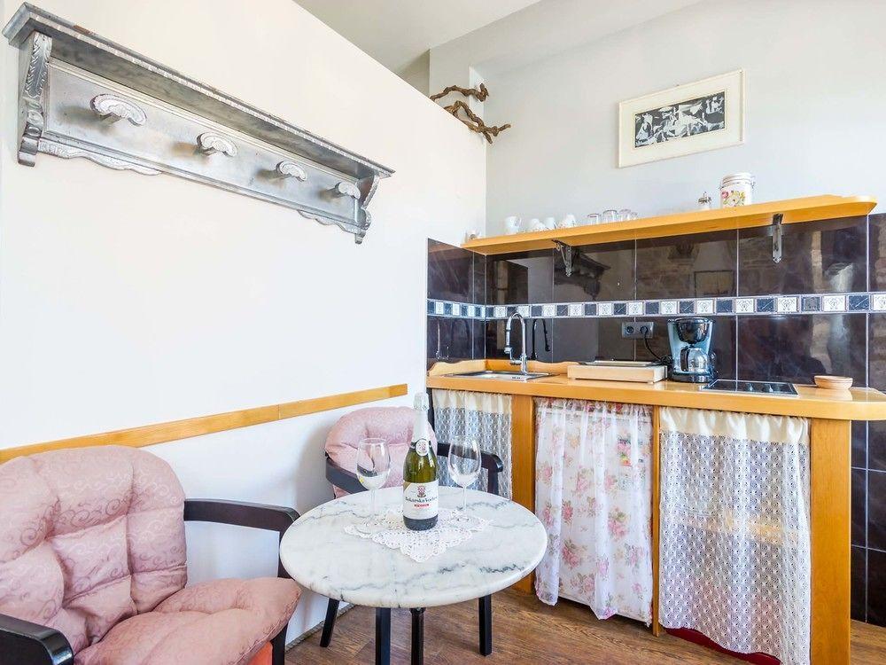 Captain's Apartment