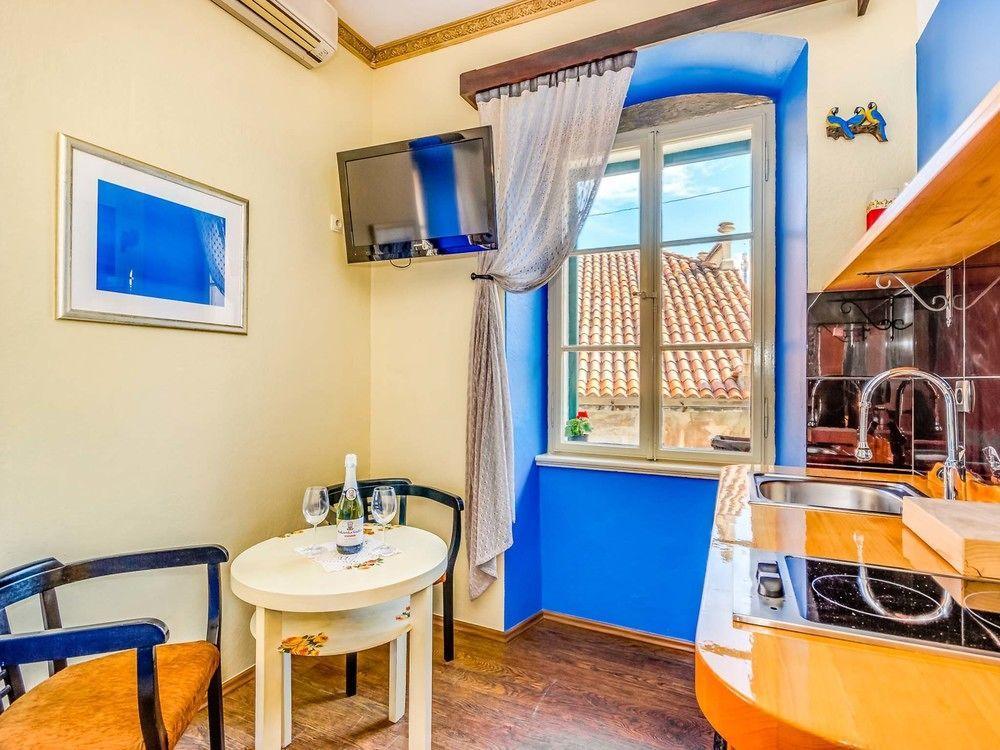 Captain's Apartment