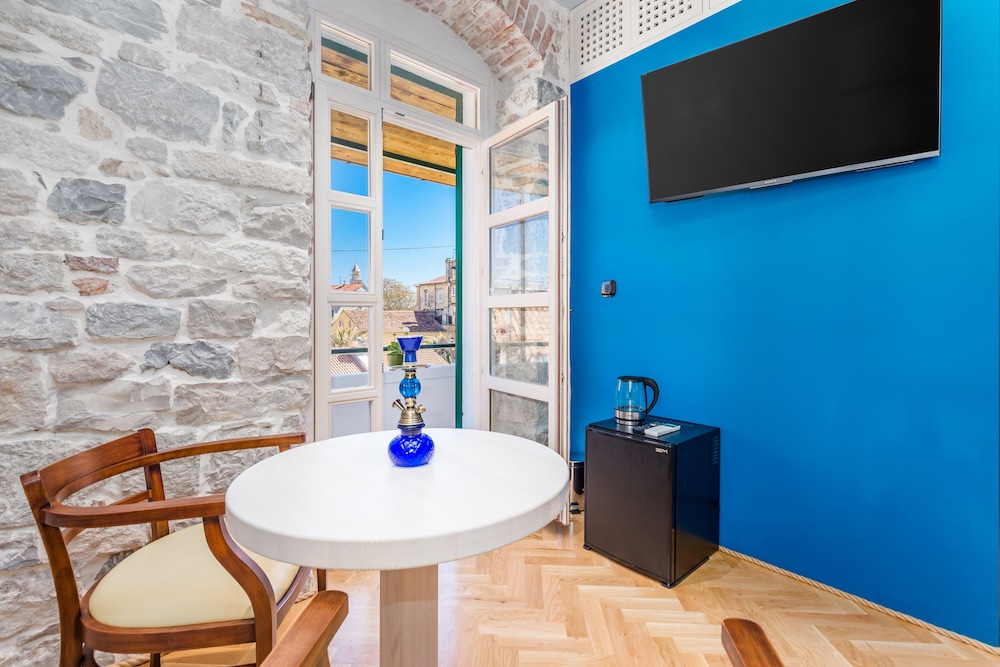 Captain's Apartment