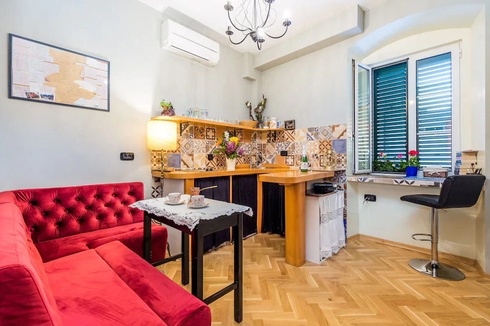 Captain's Apartment