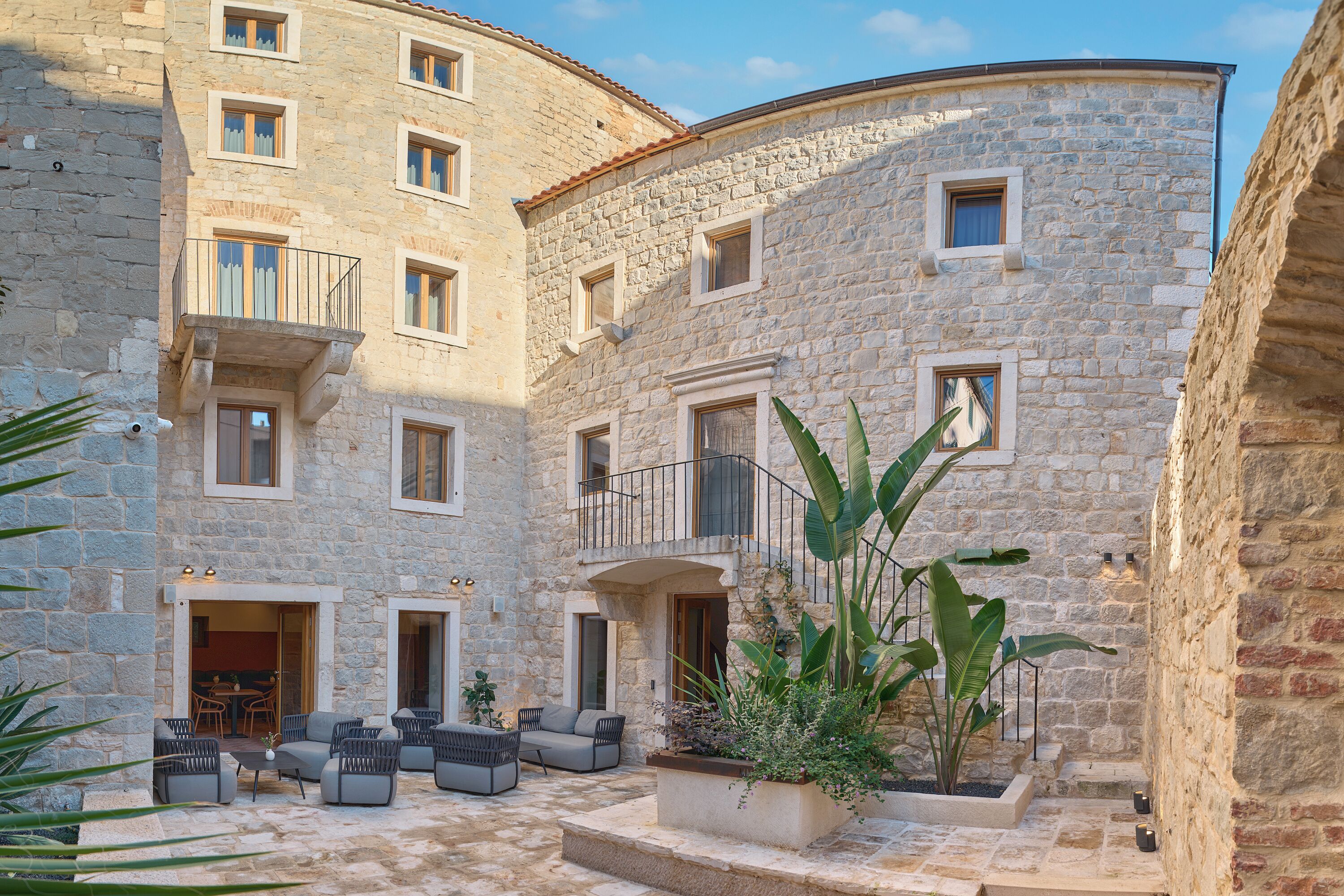 Central Heritage Hotel