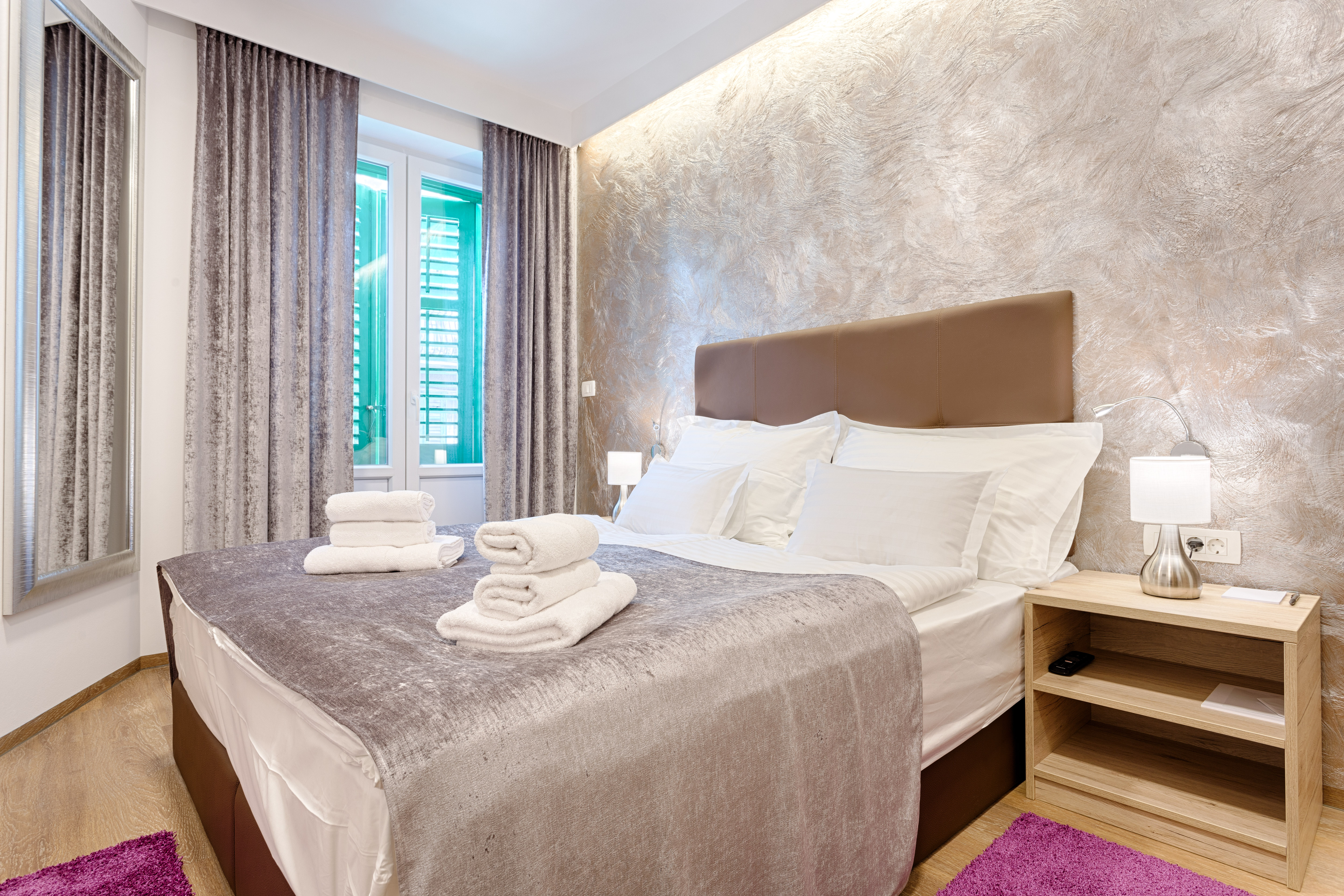 Central Pearl by Nono Ban