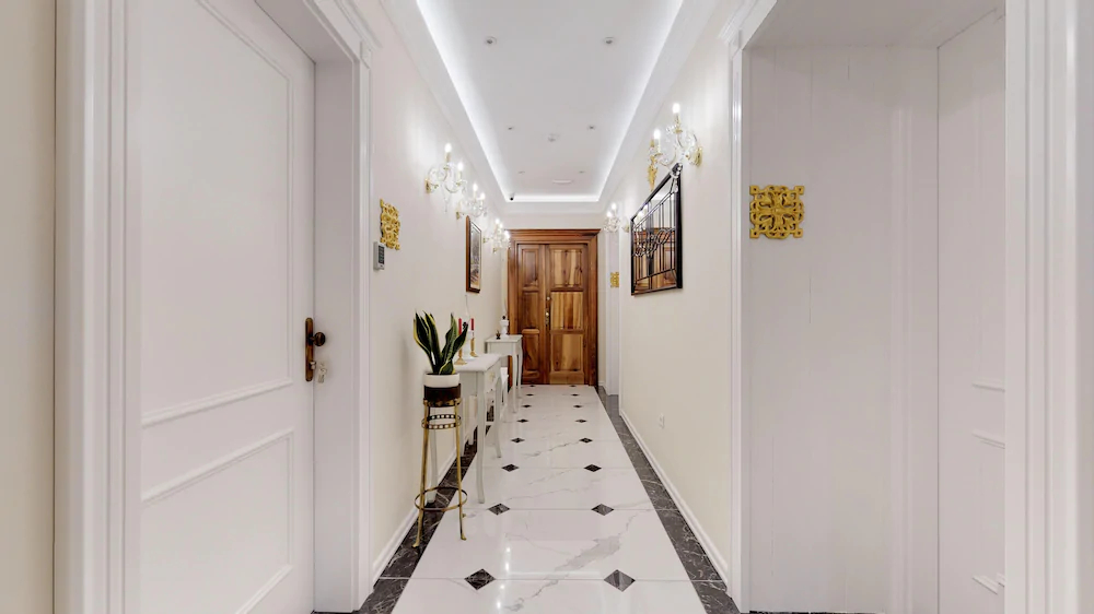 Chrysanta Apartments