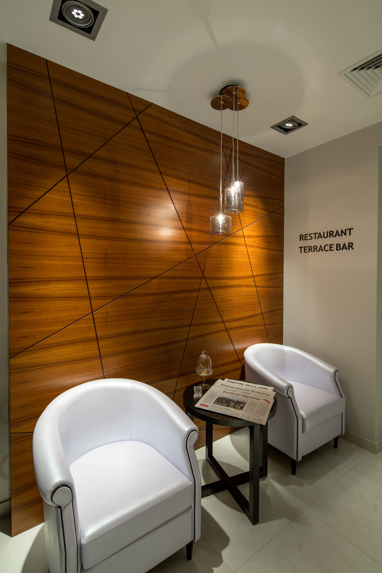 Cornaro Hotel