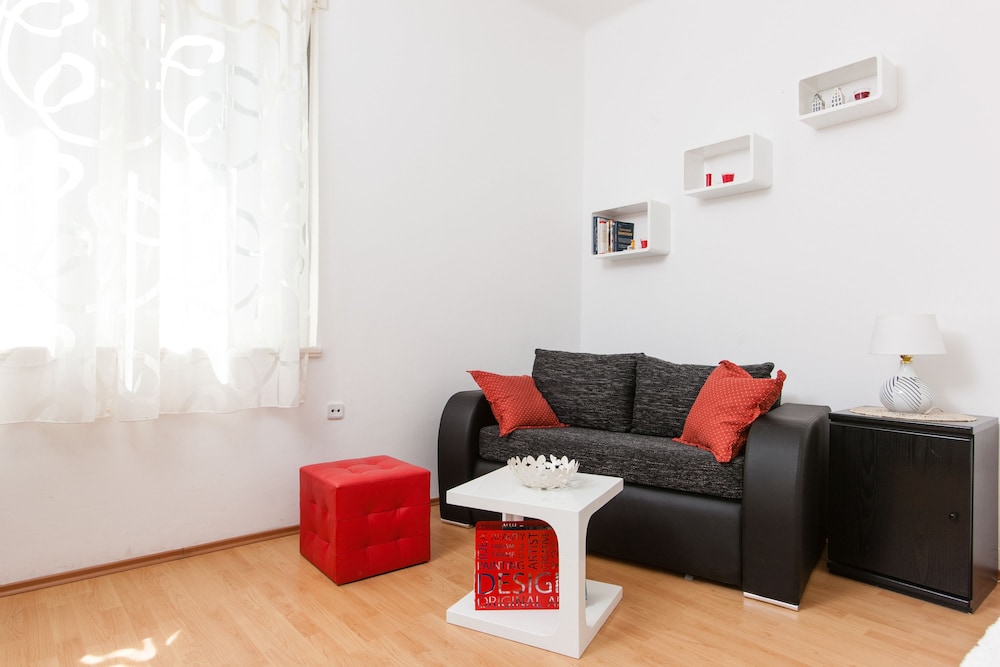 Cro Jet Set Apartments