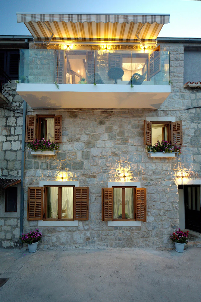 Luxury View Marjan