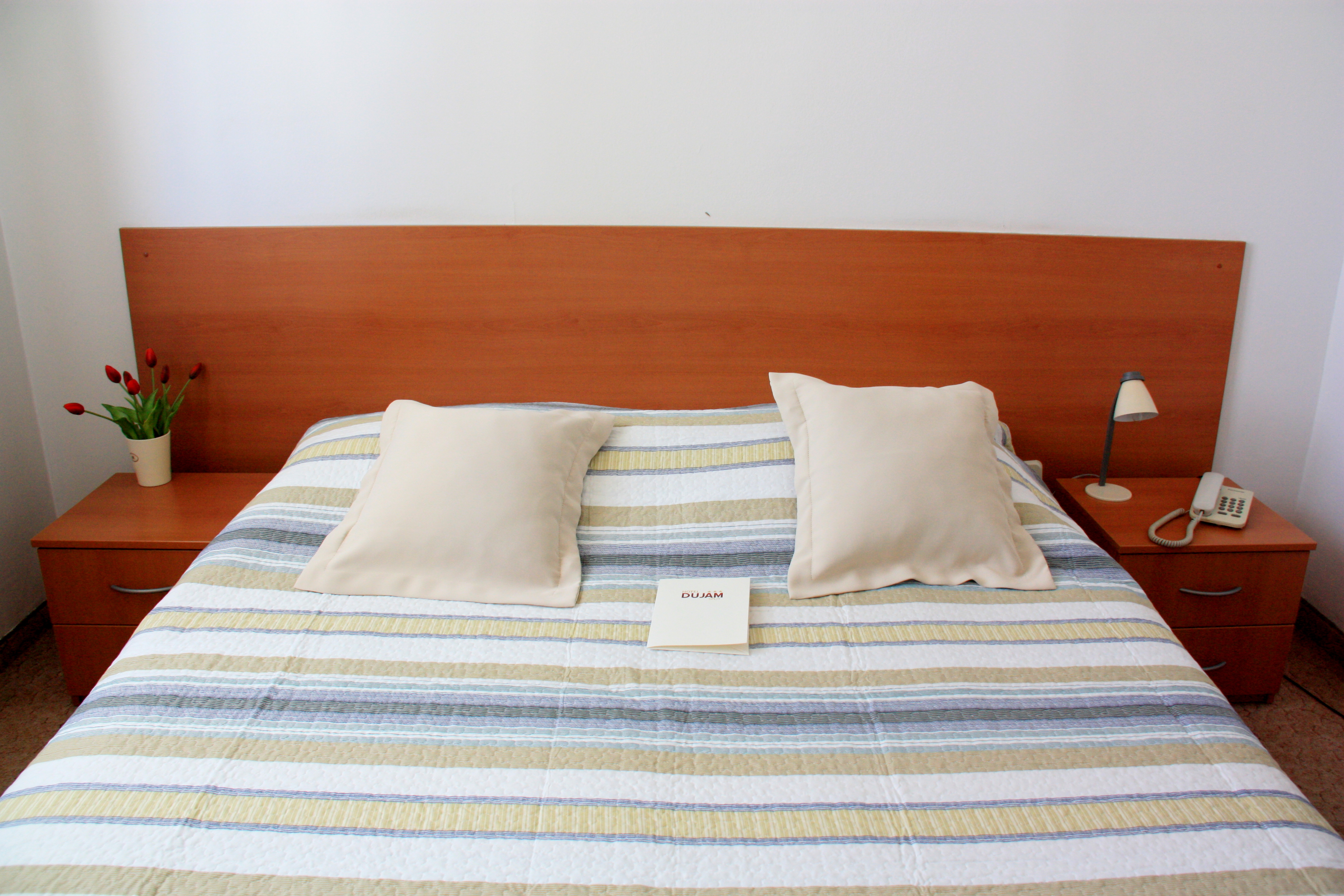 Dujam Hotel