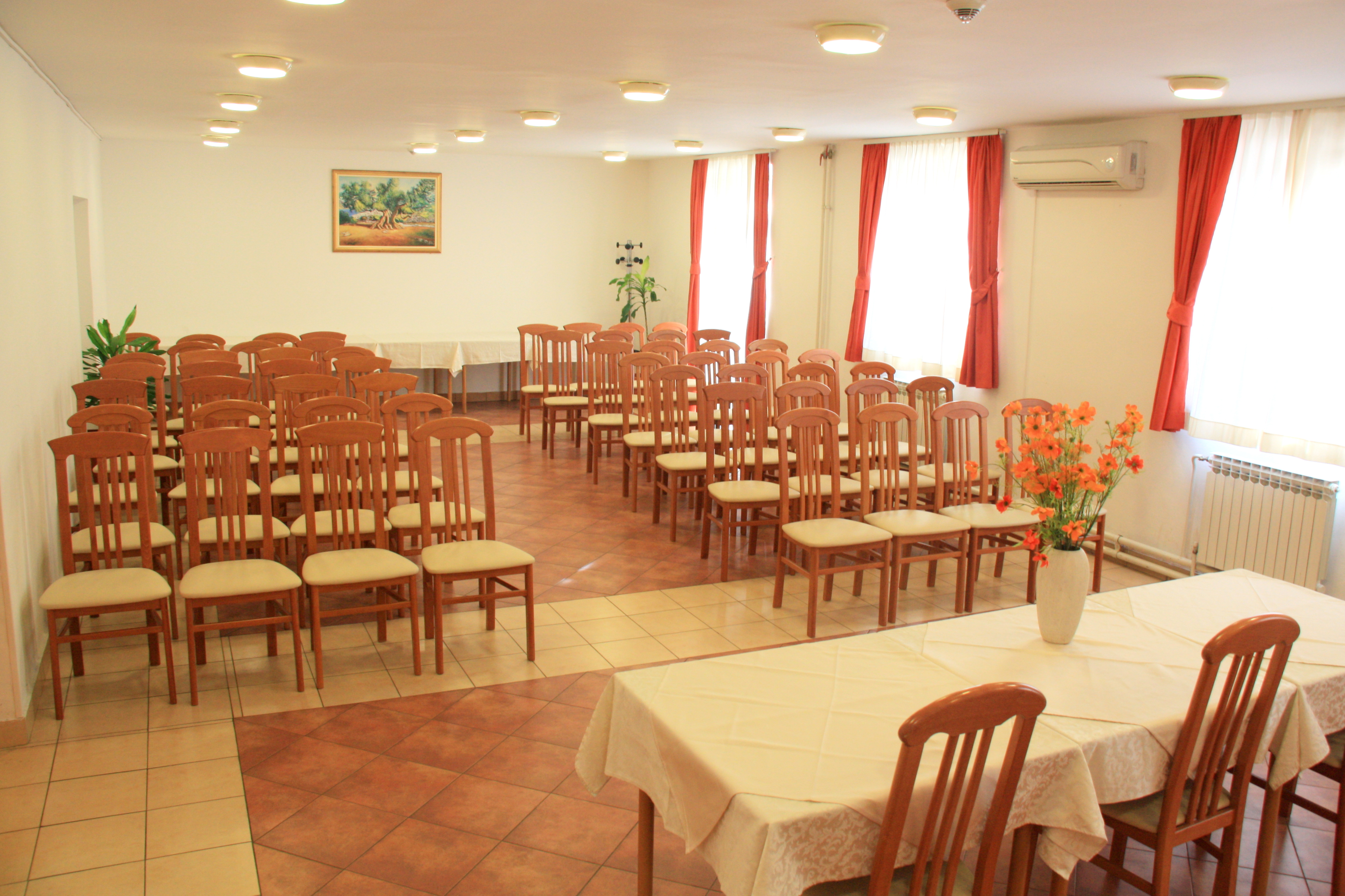 Dujam Hotel