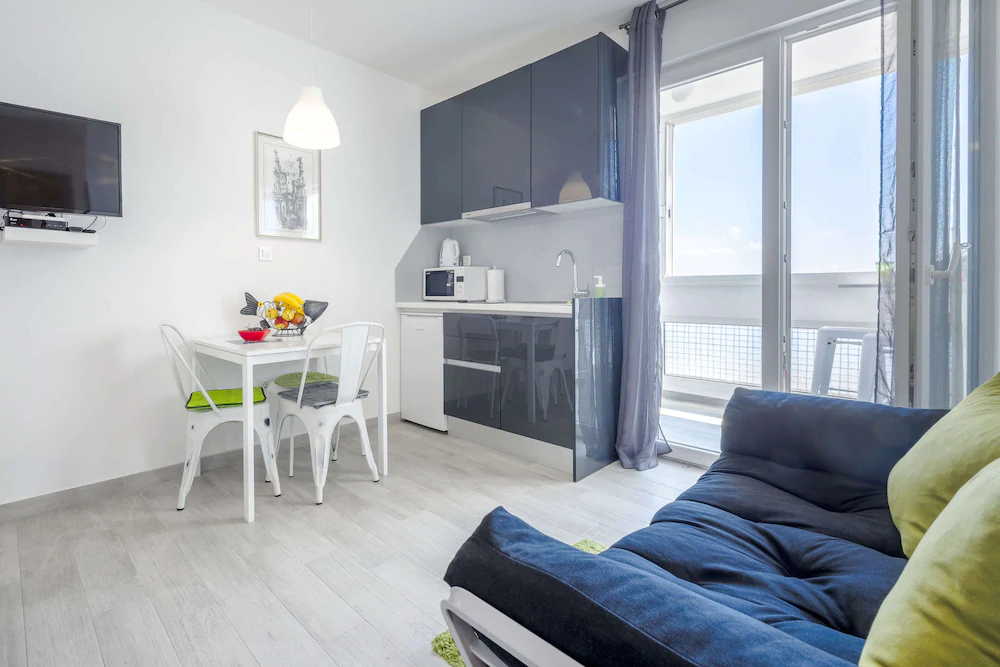 FM Apartments