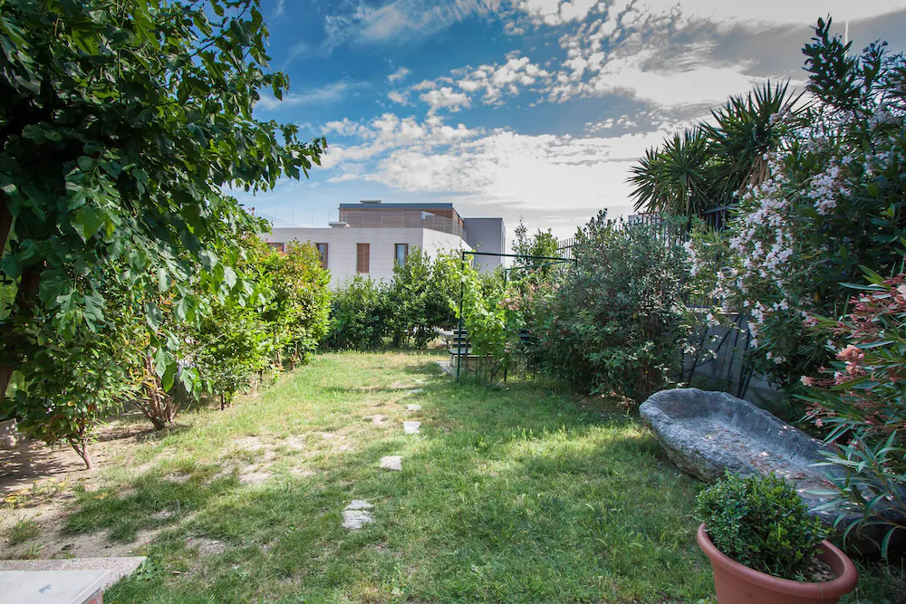 Garden Apartment Hotel