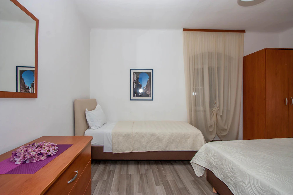 Garden Apartment Hotel