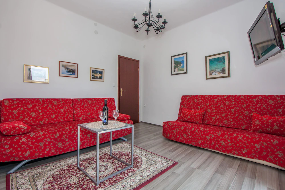 Garden Apartment Hotel