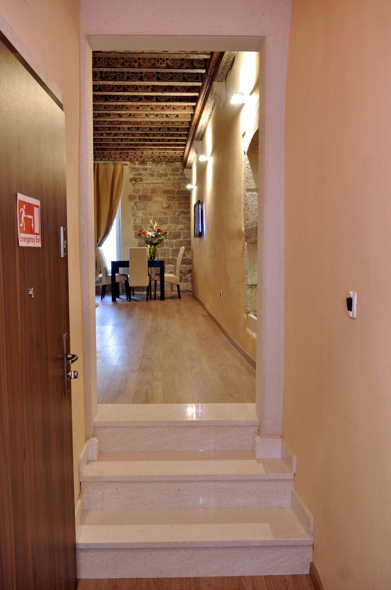 Grisogono Palace Luxury Apartment