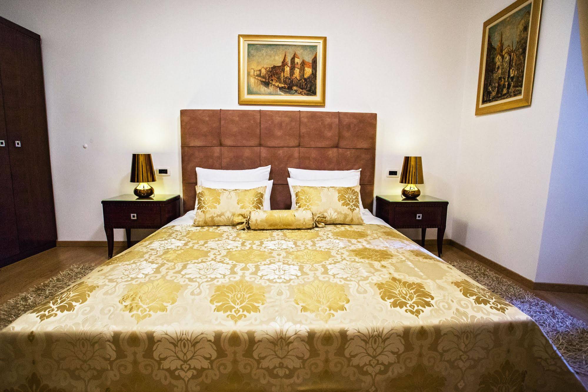 Grisogono Palace Luxury Apartment