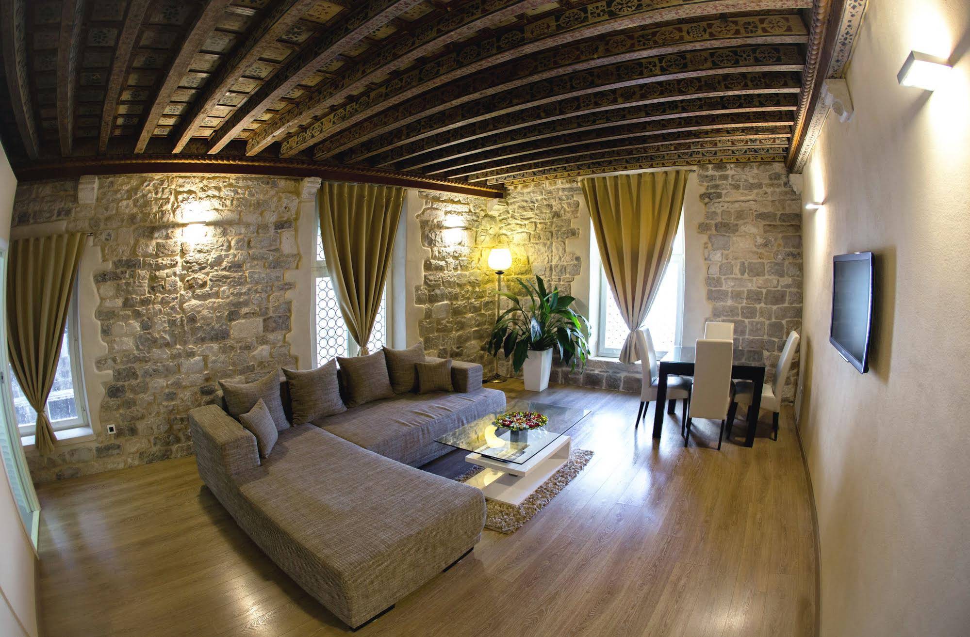 Grisogono Palace Luxury Apartment
