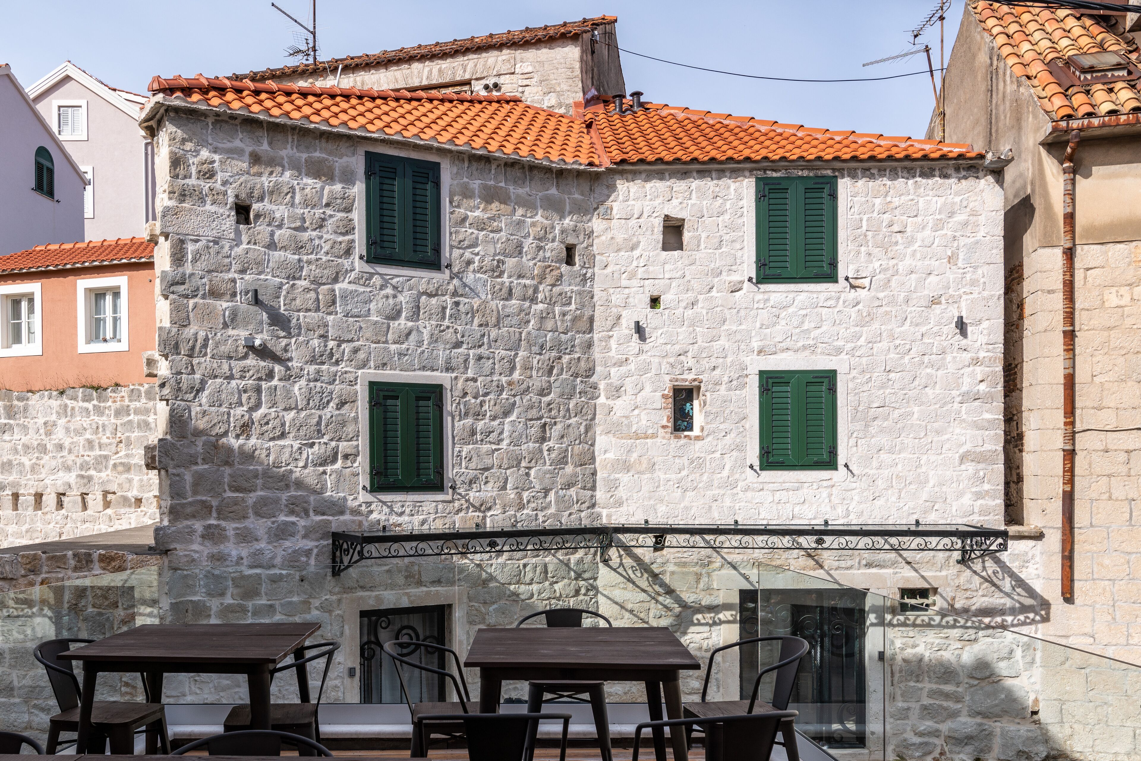 Historic Plaza Varos