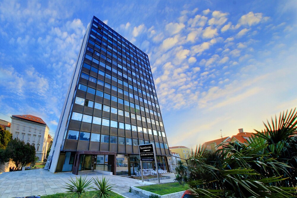 Horizon Luxury Suites