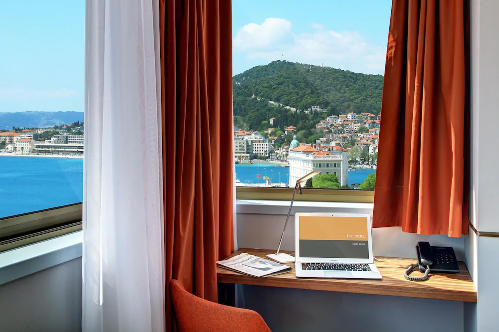 Horizon Luxury Suites