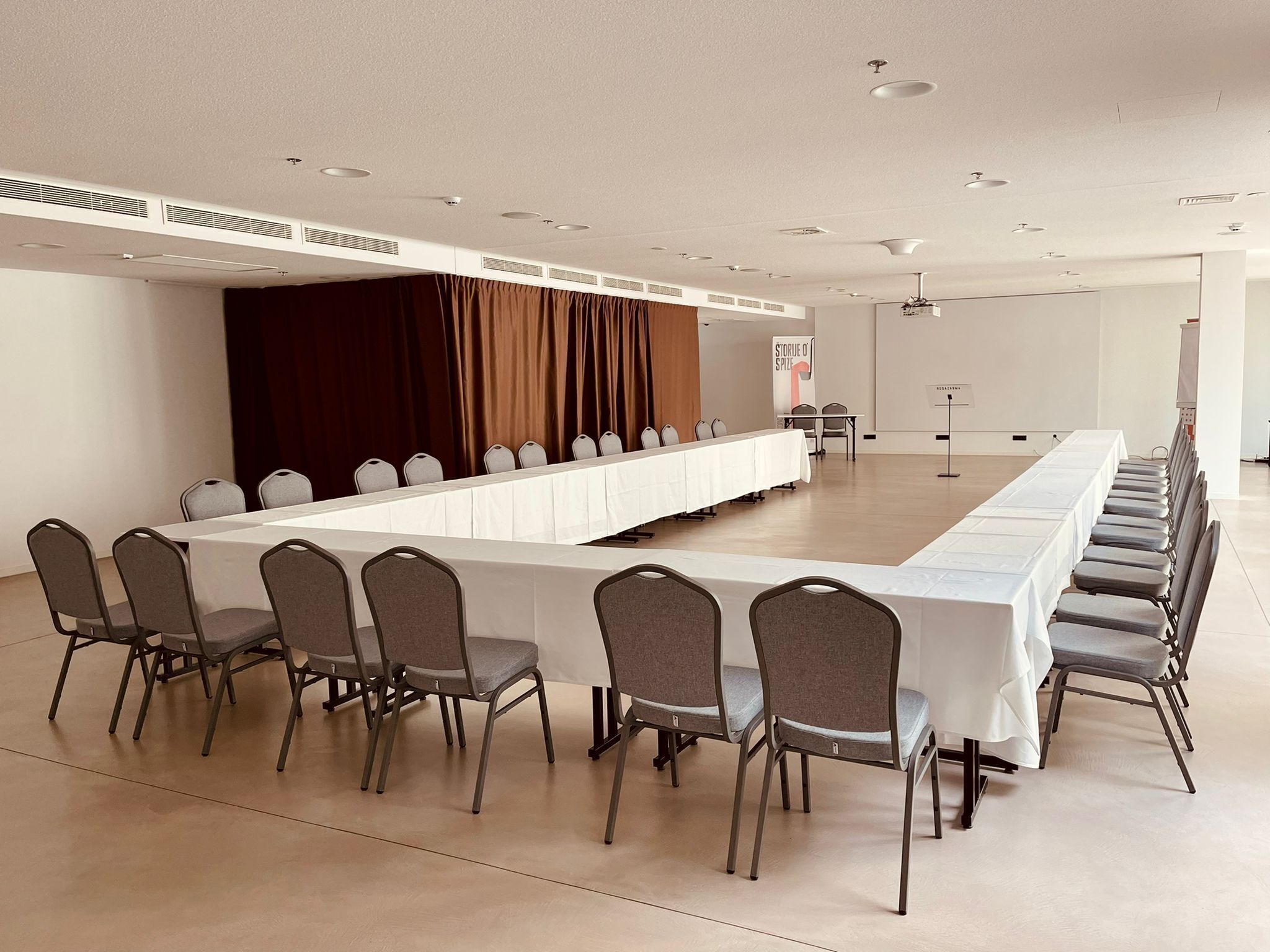 Hotel Ambasador