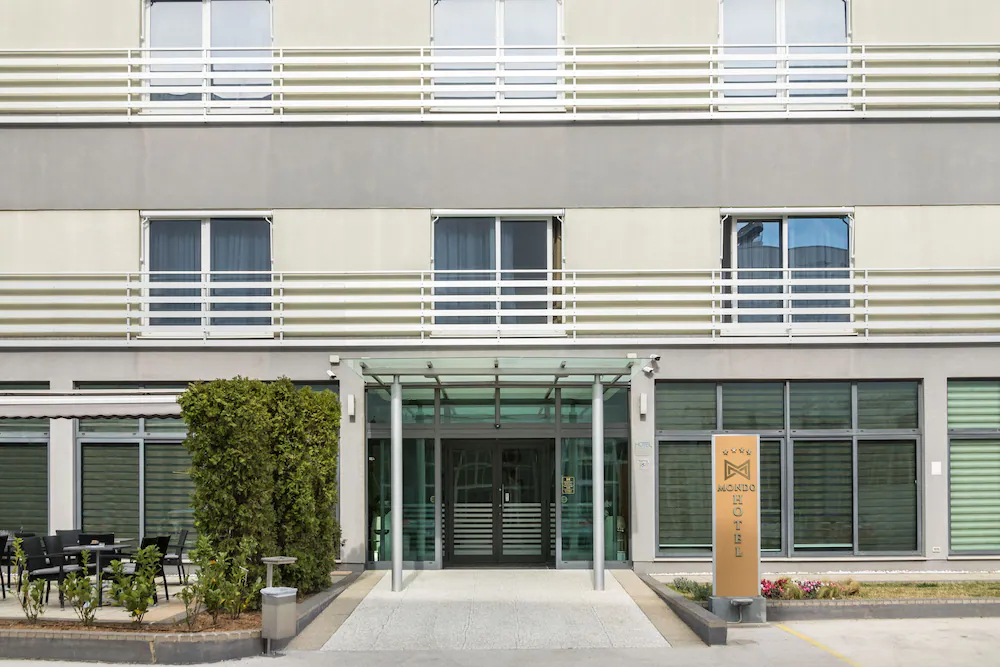 Hotel Mondo