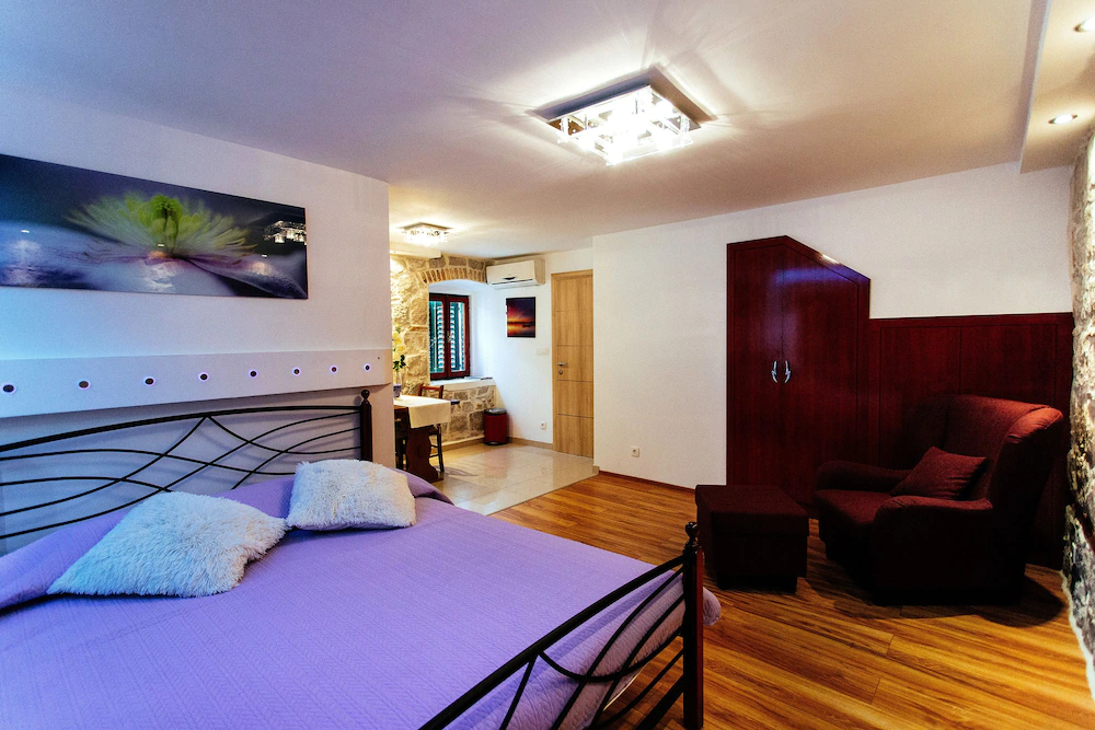 House Sandra - Guest House