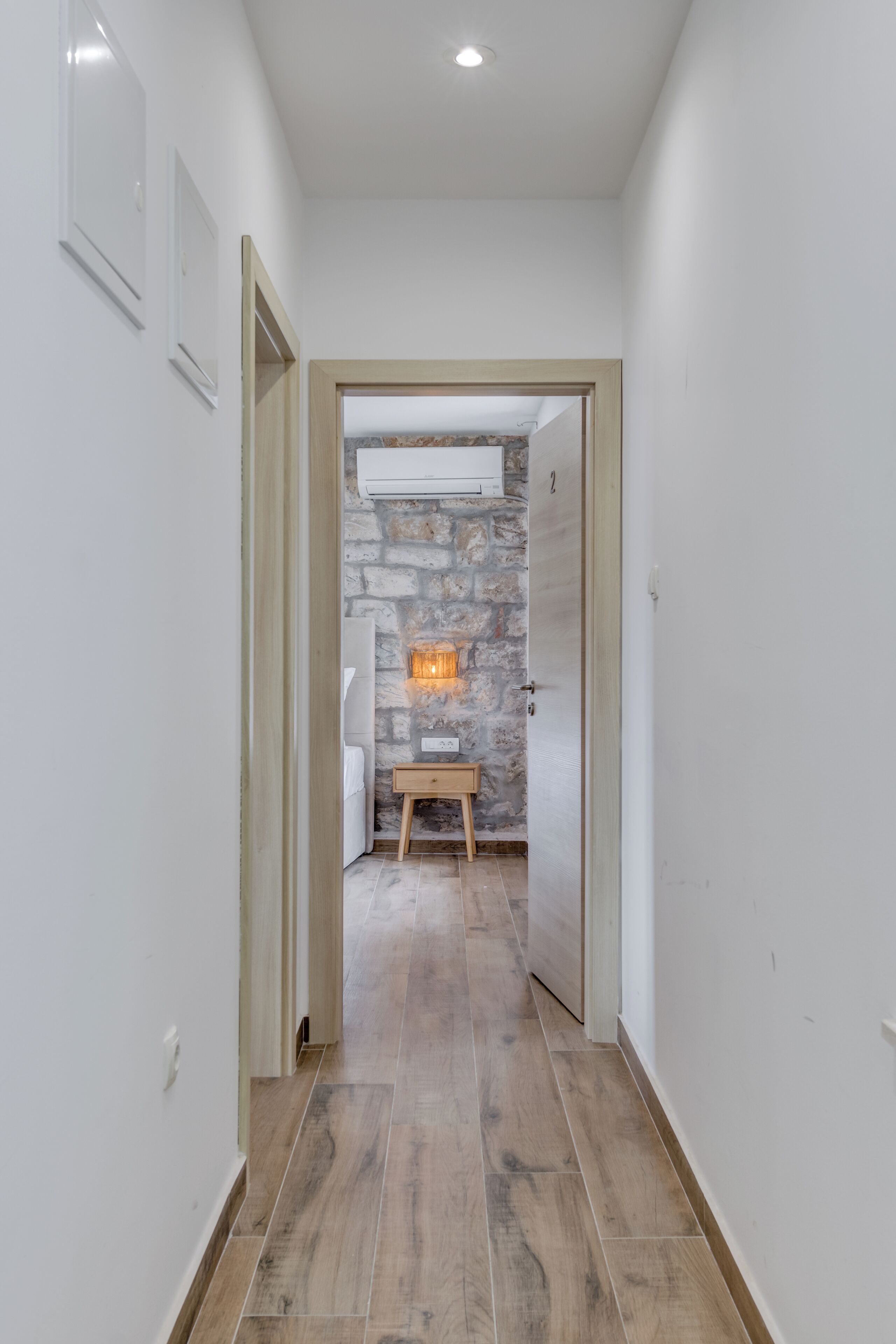 InMotion Luxury Rooms