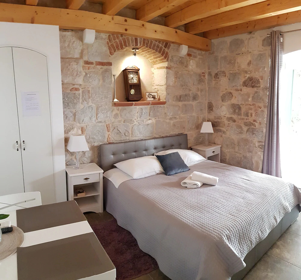 Jes boutique rooms