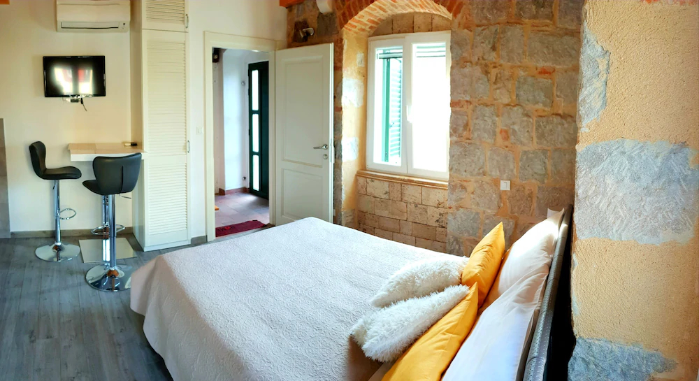 Jes boutique rooms