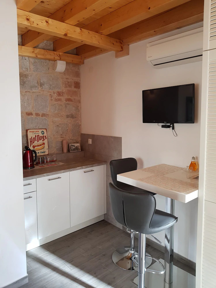 Jes boutique rooms