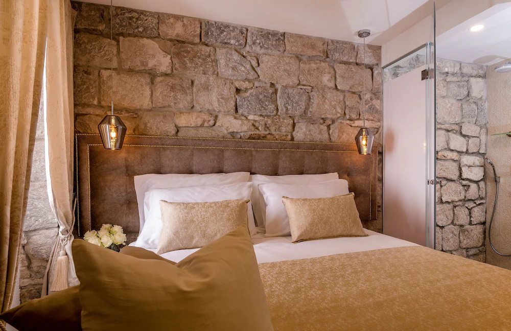 Jupiter Lux Rooms