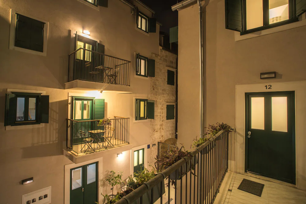 Korta Apartments