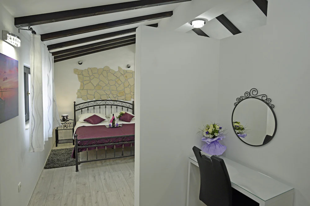 Kuzma Rooms