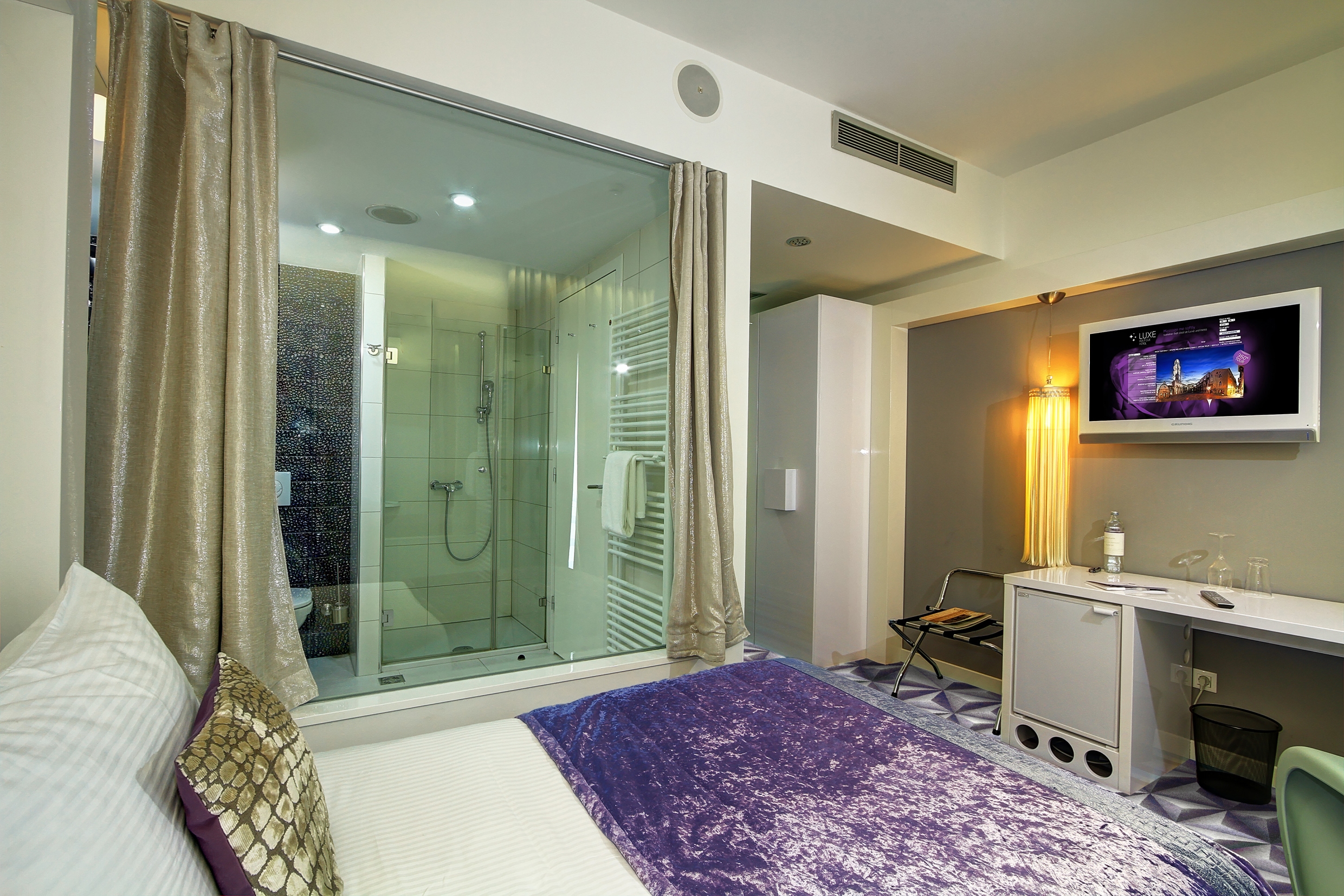 Luxe Boutique Hotel