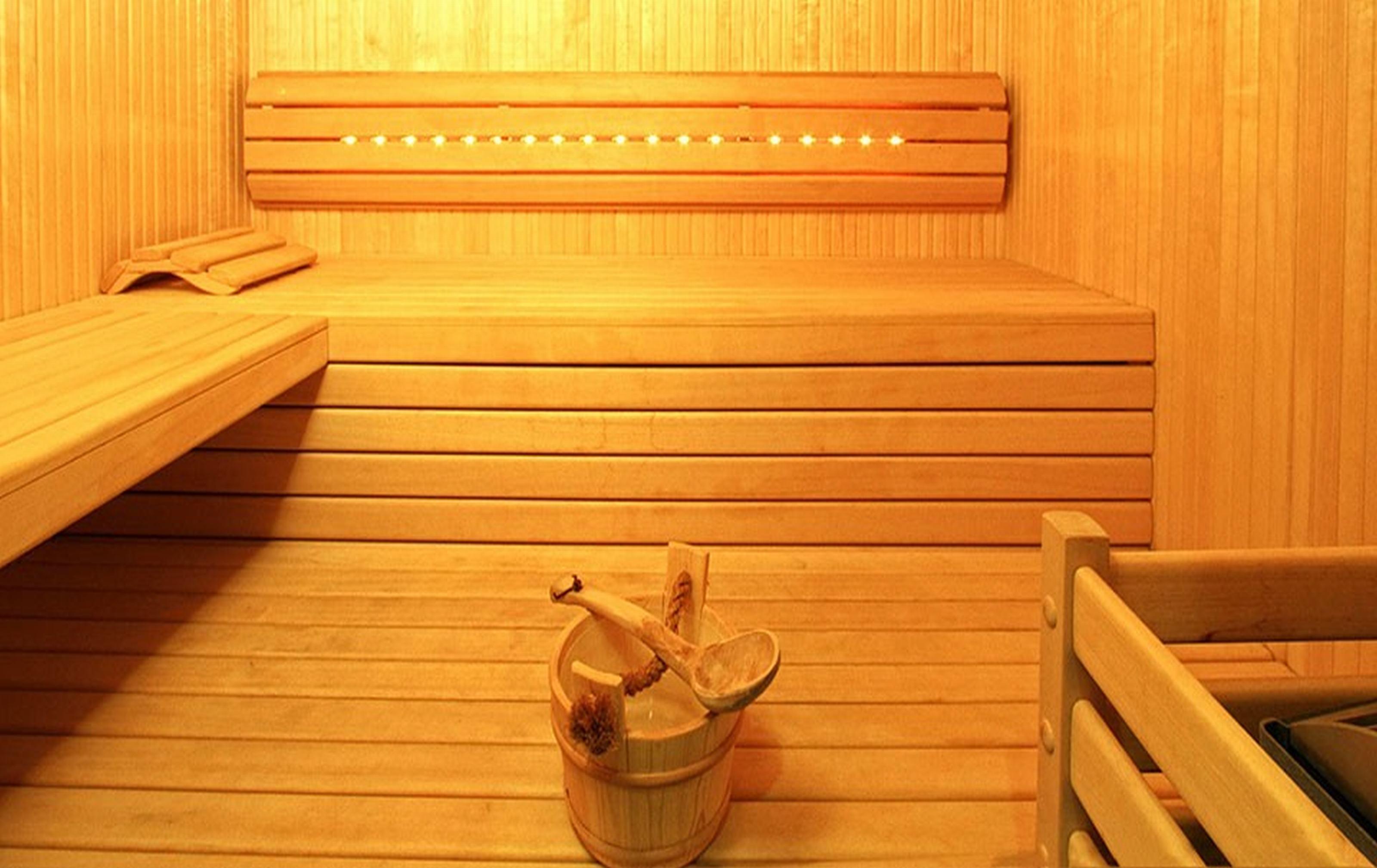 Luxe Boutique Hotel