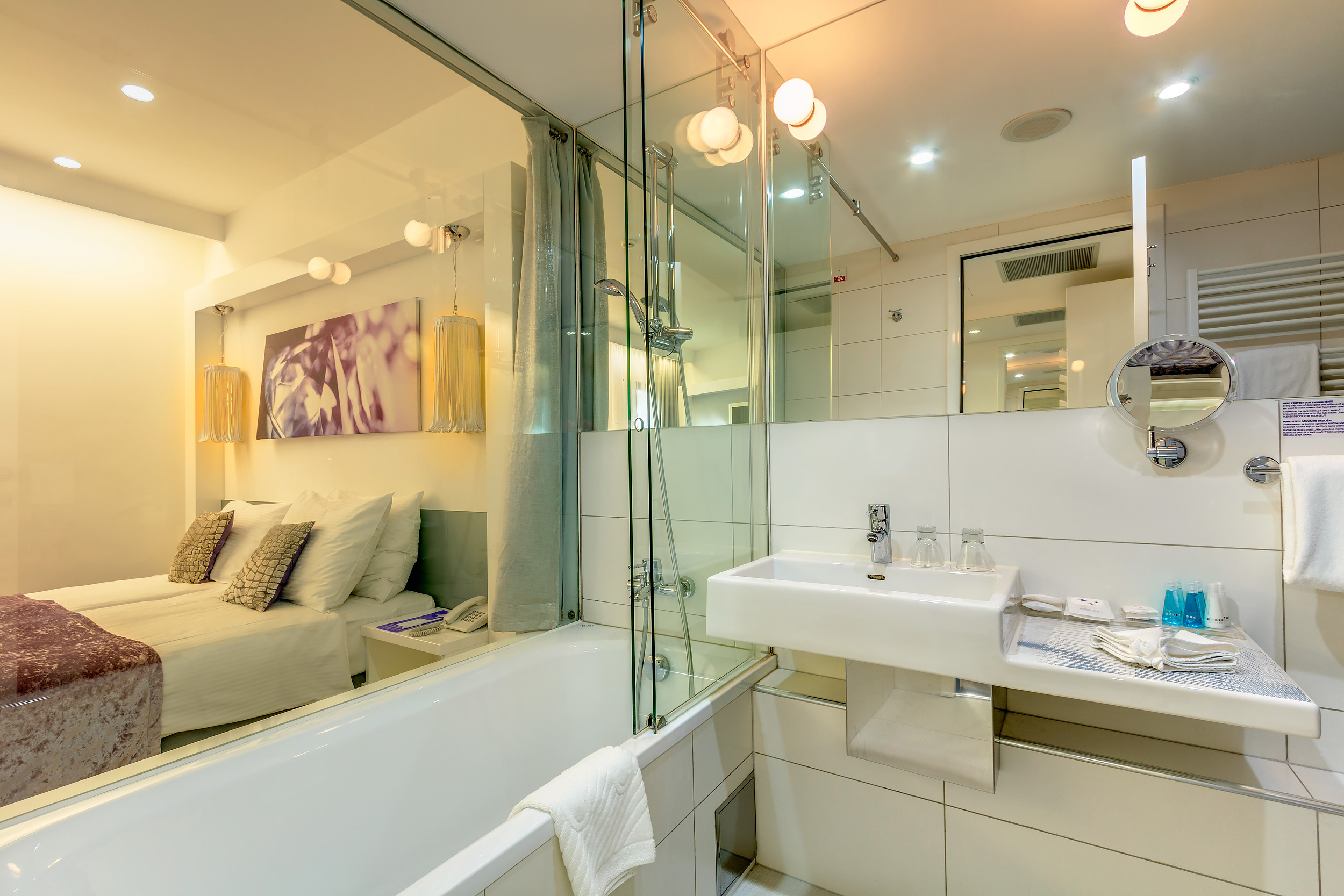 Luxe Boutique Hotel