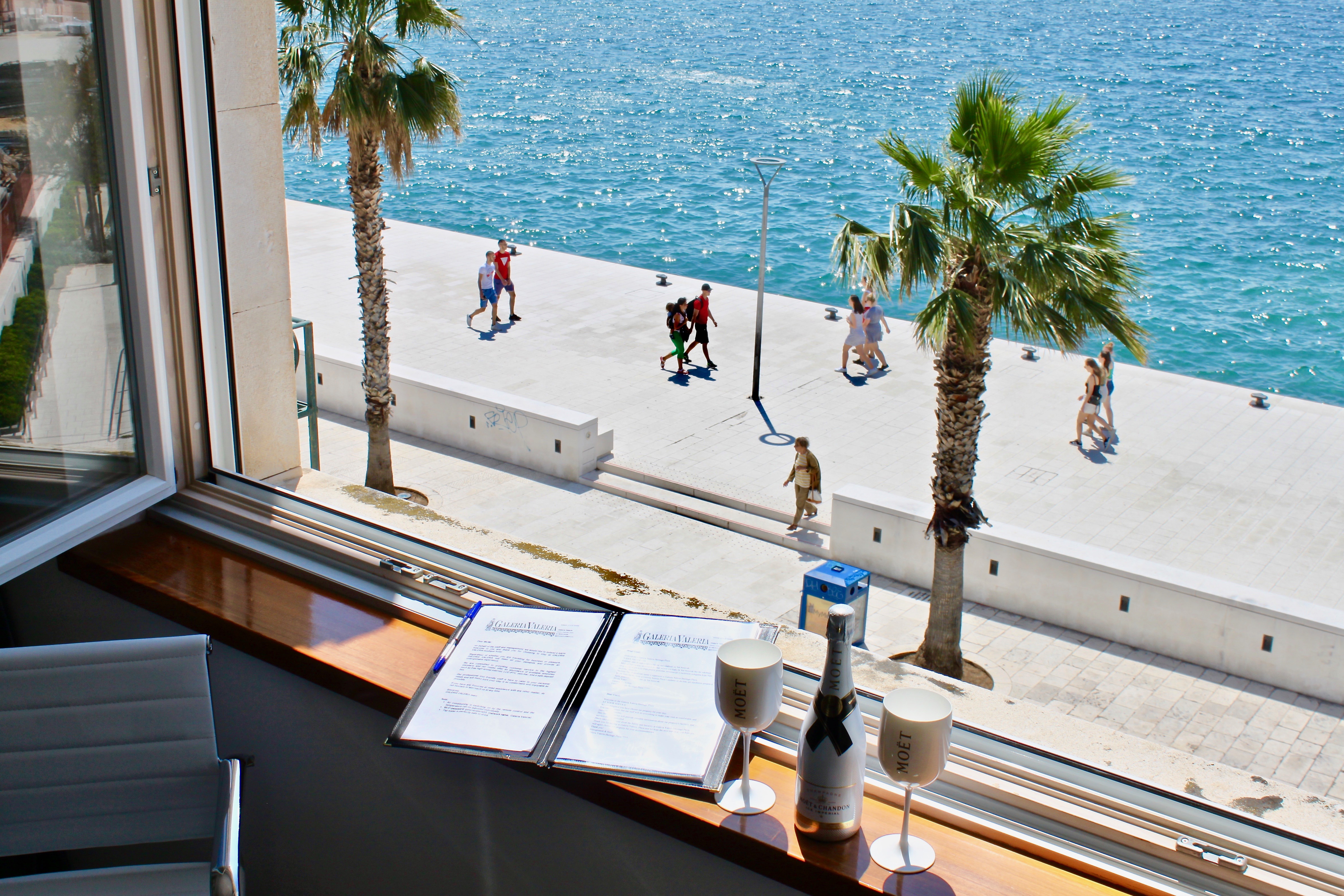 Galeria Valeria Seaside Downtown
