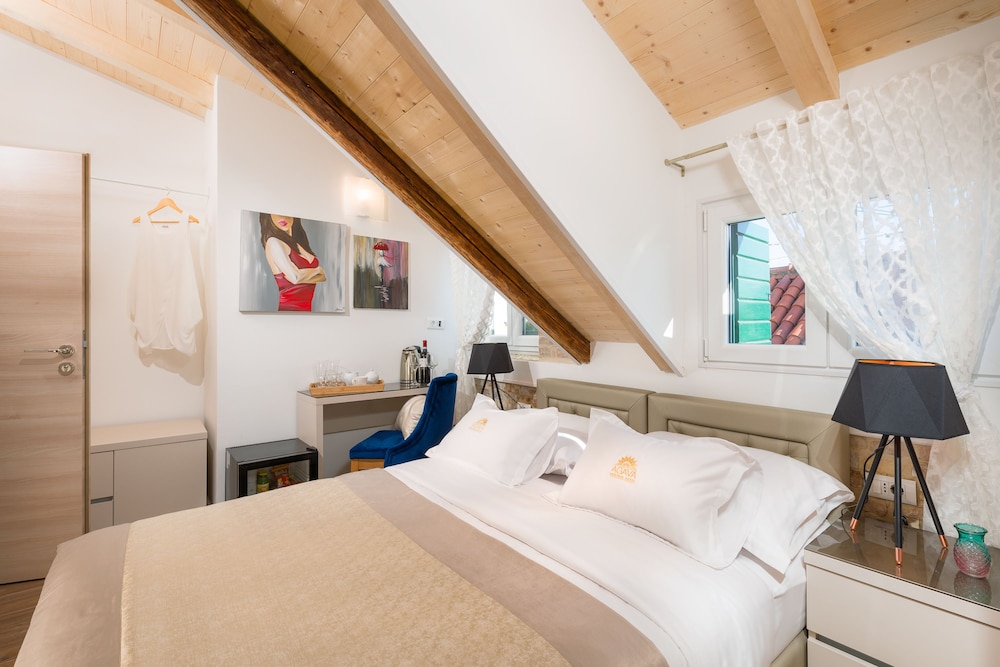 Luxury Rooms Agava