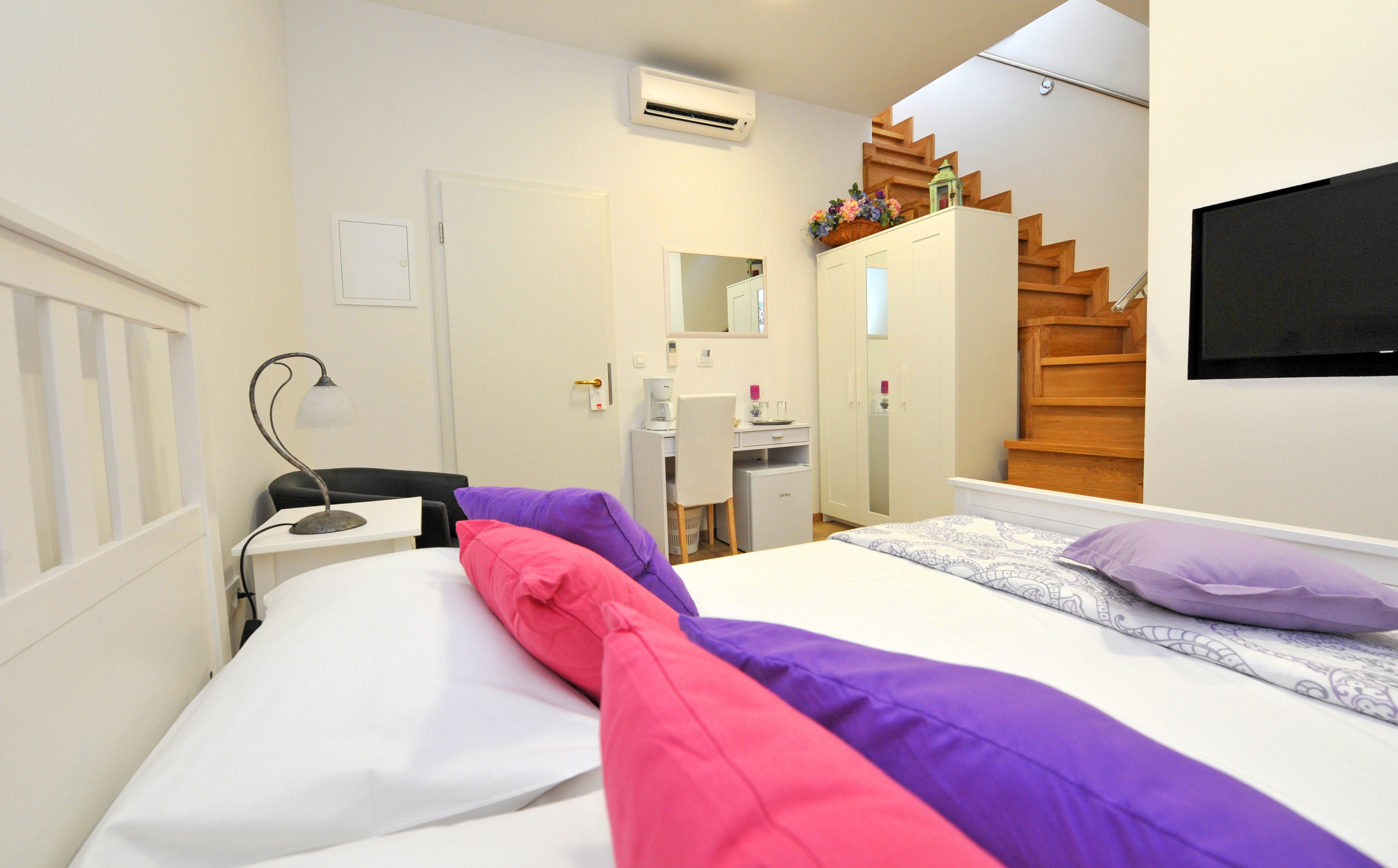 Luxury Rooms Nirvana