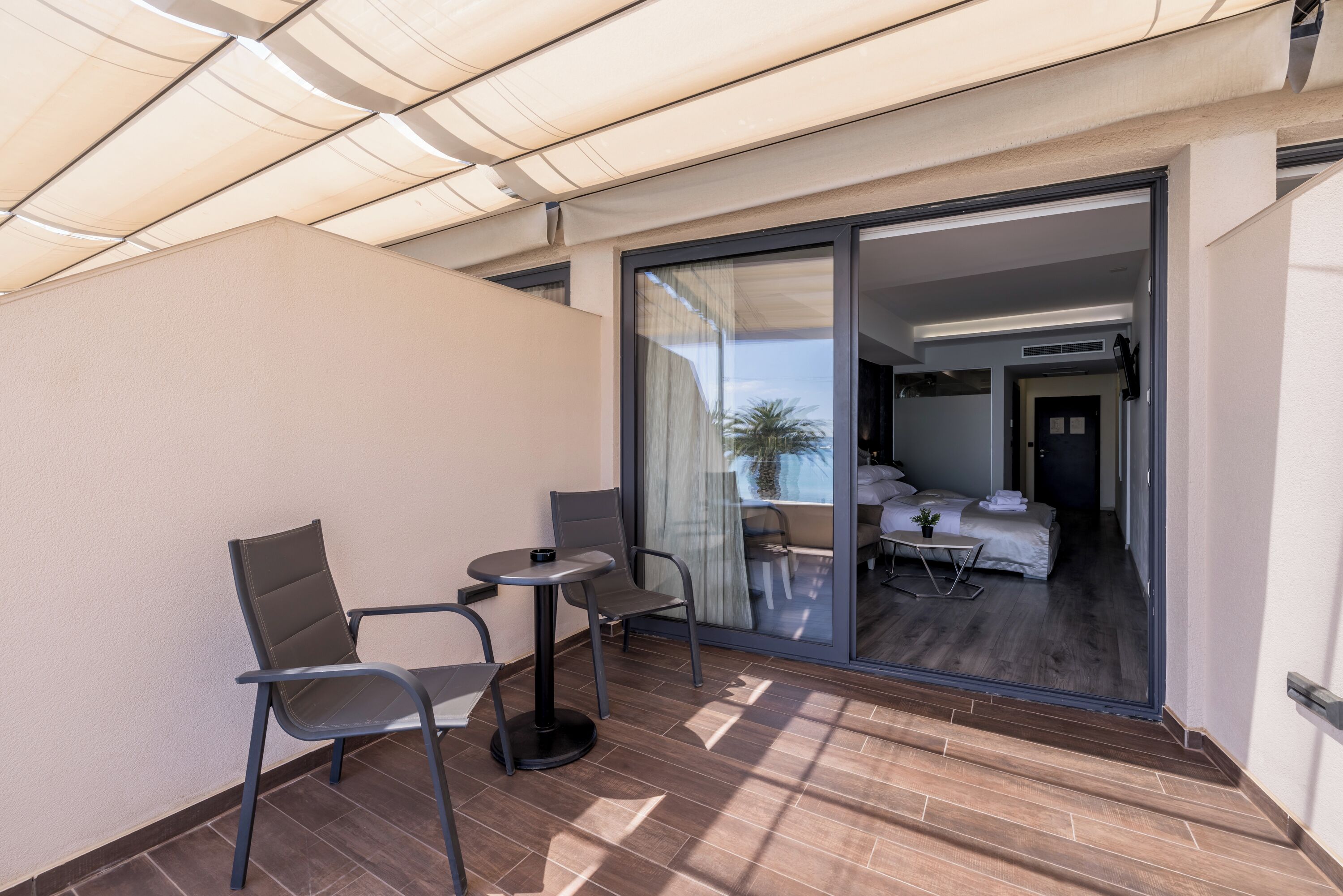 Luxury Rooms Seven