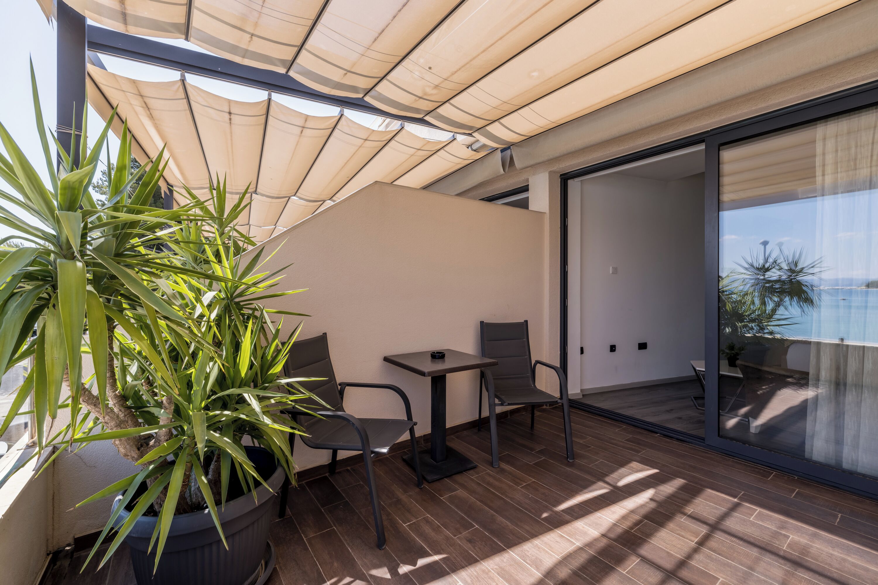 Luxury Rooms Seven