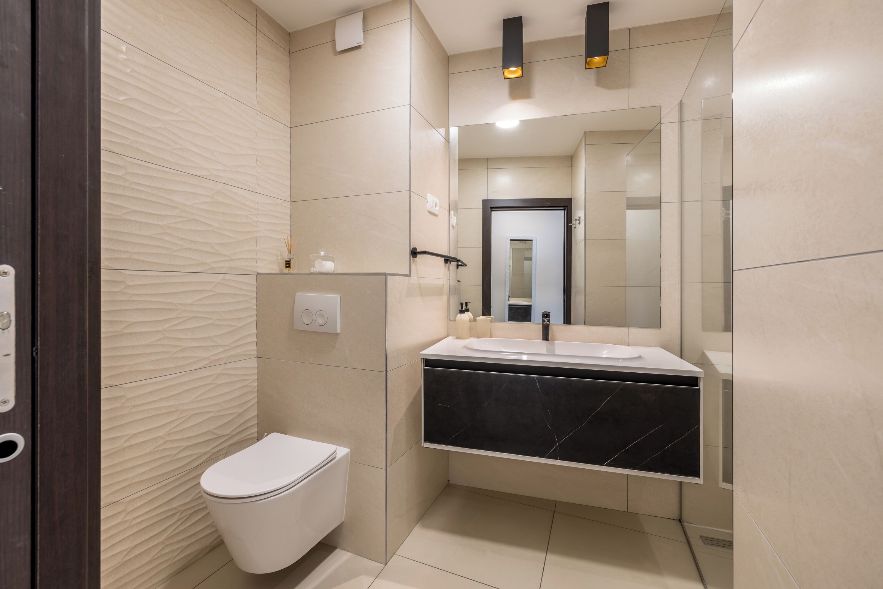 Luxury Rooms Seven