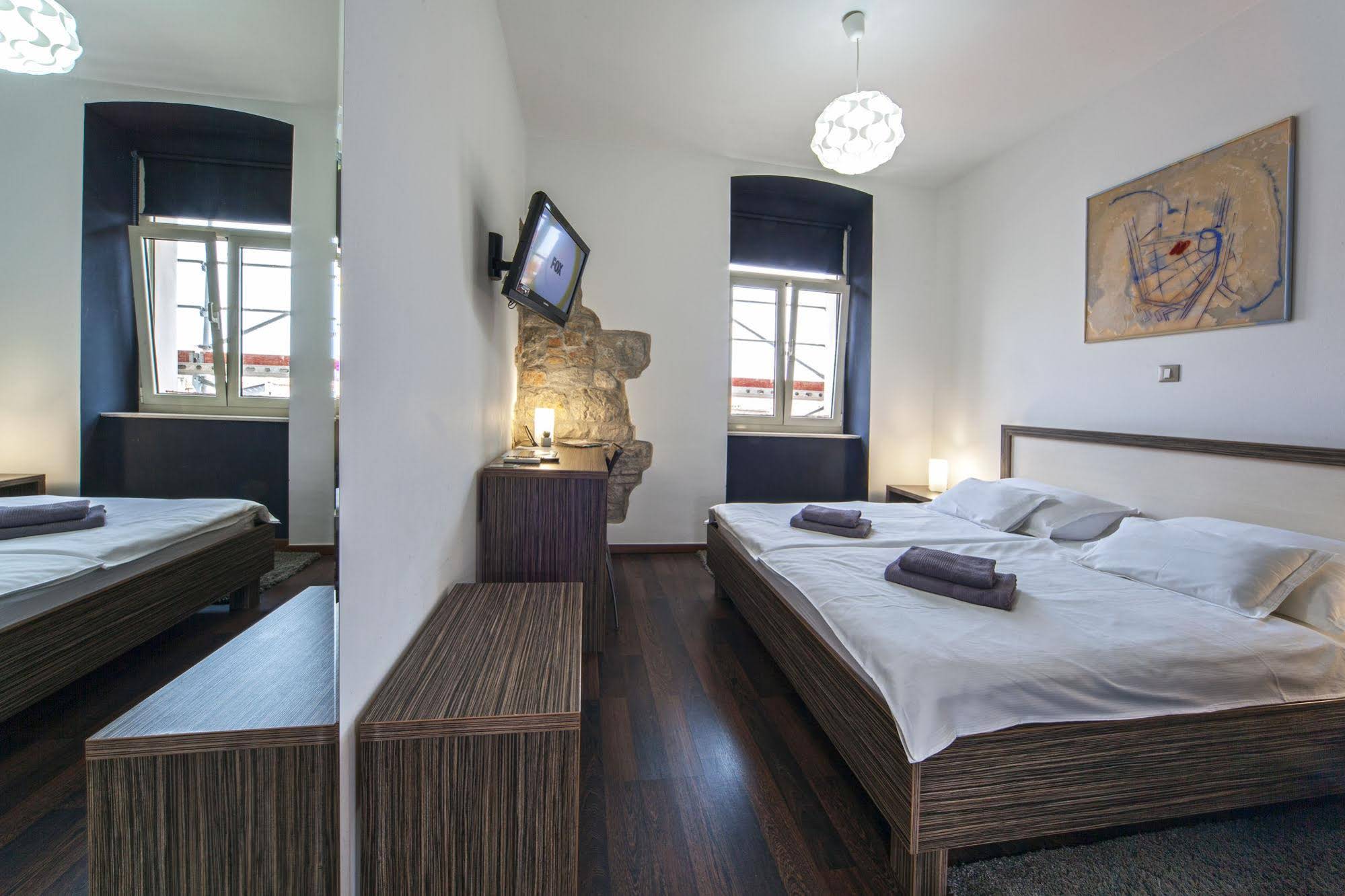 Marmontova Luxury Rooms