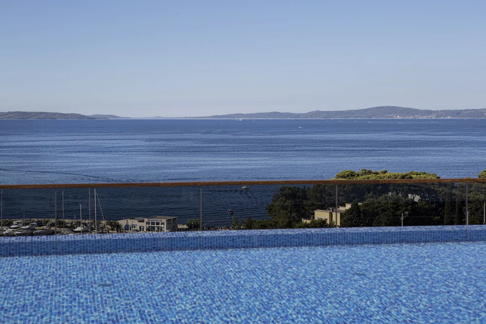Marvie Hotel & Health