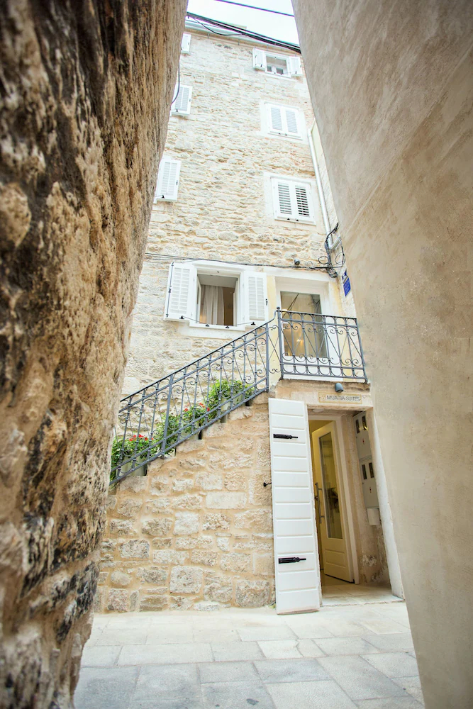 Mijama Suites