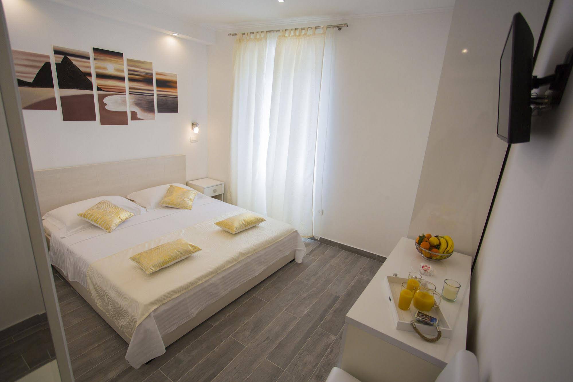 Nirvana Rooms
