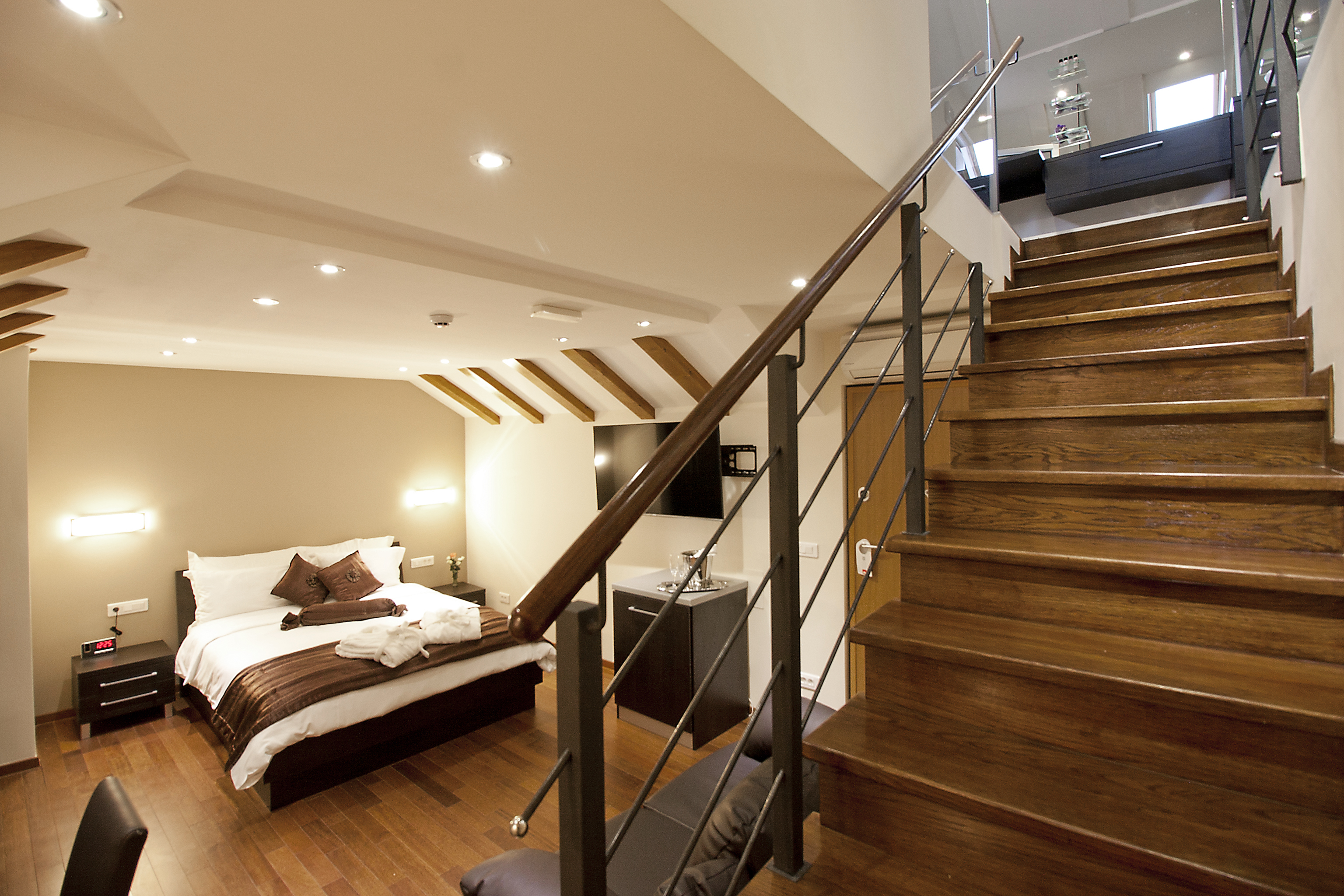 Palace Suites