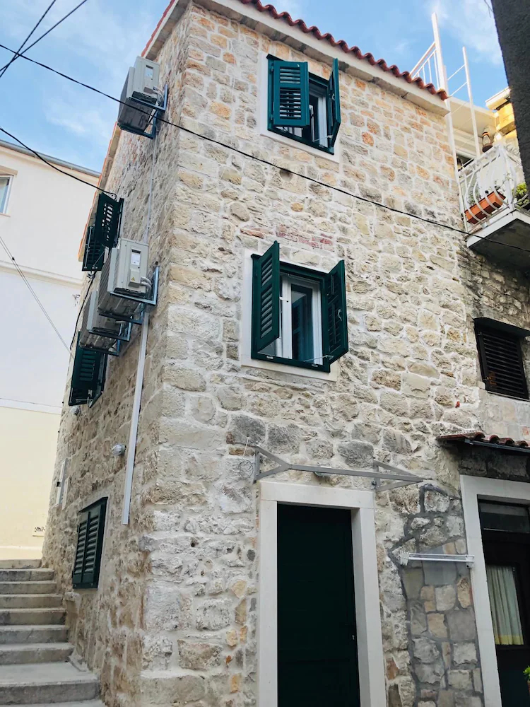 Peasants Palace