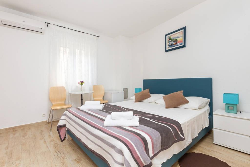 Peruzovic Rooms & Apartments